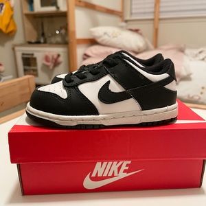 Toddler Panda Nike Dunk Low 🐼 size 8
